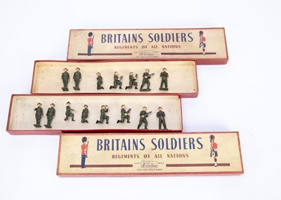 Lot 608 - Britains set 1730 (2) The Royal Artillery Gun Detachment with Officer