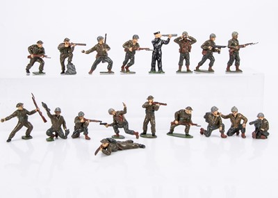 Lot 609 - Timpo Toys lead US GIs (16 + mortar) and British Tommies (6) plus Sailor with telescope