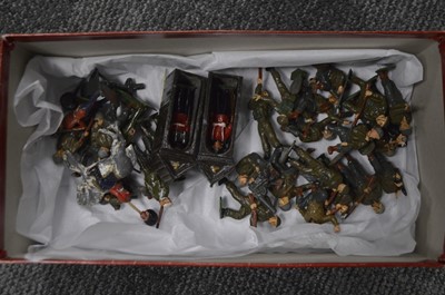 Lot 609 - Timpo Toys lead US GIs (16 + mortar) and British Tommies (6) plus Sailor with telescope