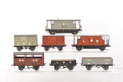 Lot 672 - Kitbuilt O Gauge wagons by various makers