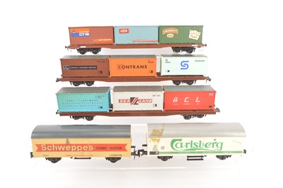 Lot 724 - Lima 0 Gauge Freightliner wagons and Vans