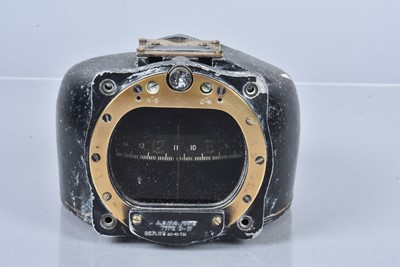 Lot 427 - An A.C.U.S Army Type B-17 Bearing Compass