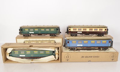 Lot 769 - 1980's boxed Paya PH 1376 0 Gauge Tinplate Spanish Railway Coaches all with Valencia Destination Boards (4)