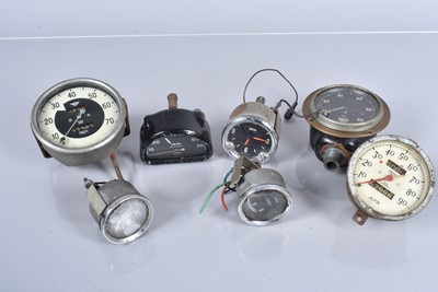 Lot 538 - A selection of Smith's Dials