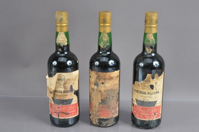 Lot 119 - Three bottles of El Vino Fine Bual Madeira No.21