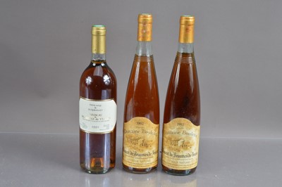 Lot 121 - Three bottles of Muscat de Beaumes de Venise 1992