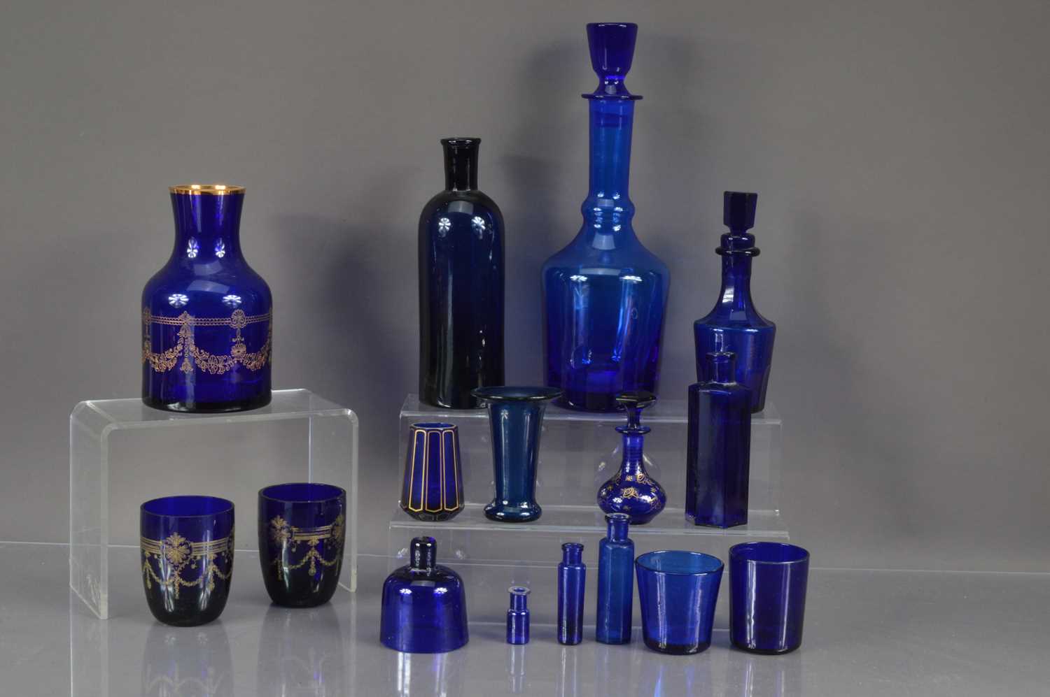 Lot 264 - A quantity of "Bristol Blue" glass items