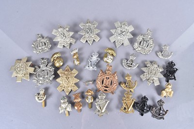 Lot 722 - A collection of British Cap badges