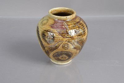 Lot 516 - An interesting early 20th Century art pottery stoneware vase with sgraffito decoration