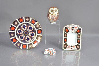 Lot 528 - A Royal Crown Derby porcelain owl and other pieces