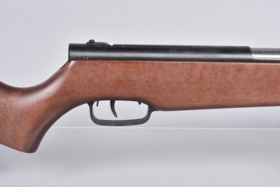 Lot 802 - An SMK XS36-1 .22 Under Lever Air Rifle