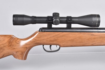 Lot 814 - An SMK 19 .22 Break Barrel Air Rifle