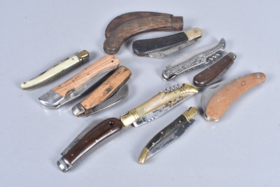Lot 857 - An collection of various pocket knives