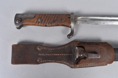 Lot 879 - A German S98 Bavarian bayonet by C G Haenel