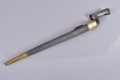 Lot 891 - An 1840 Pattern Irish Constabulary Carbine socket bayonet