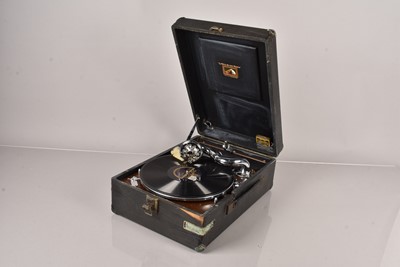Lot 8 - A HMV 102 Portable Gramophone