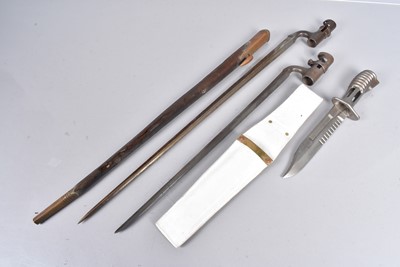 Lot 922 - An 1853 Pattern socket bayonet