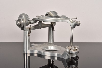 Lot 177 - A GYSI Trubyte Articulator