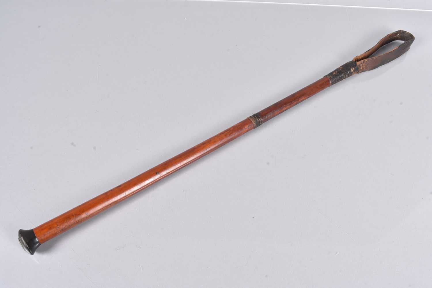 Lot 938 - An early 20th Century riding crop sword stick