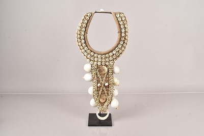 Lot 352 - A Papa New Guinea Shell Necklace