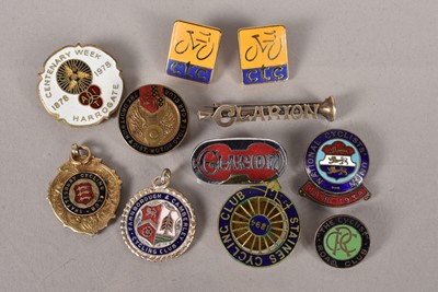 Lot 508 - A small selection of cyclist badges