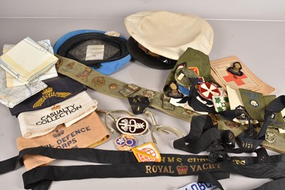 Lot 663 - An assortment of various items