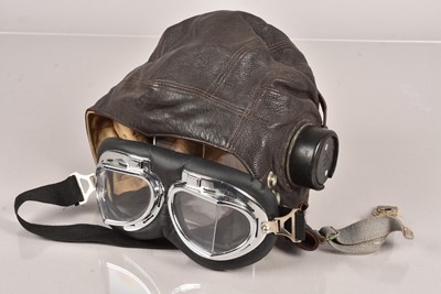 Lot 709 - A Type-C Flying helmet