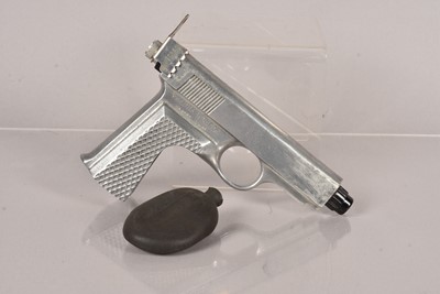 Lot 845 - A 'Pneuma-Tir 500' .22 calibre air pistol