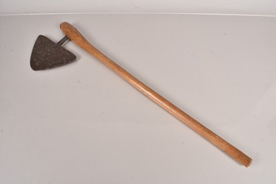 Lot 906 - A Zulu War Axe