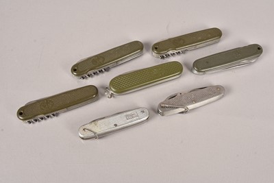 Lot 920 - A small group of pocket/pen knives