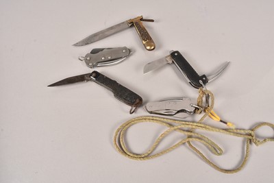 Lot 949 - An SOE Agent's Pocket Knife