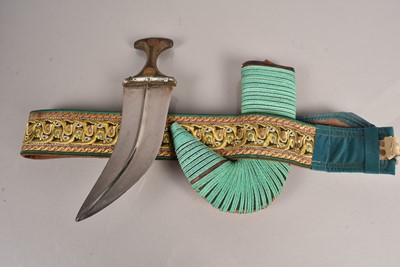 Lot 975 - A Middle Eastern Jambiya/Khanjar