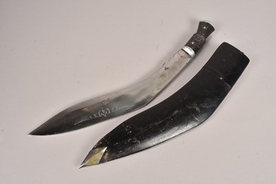 Lot 977 - A large Middle Eastern Kukri Knife