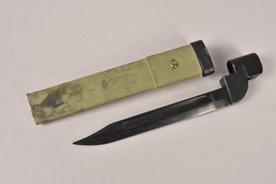 Lot 1012 - A British No.9 MkI bayonet