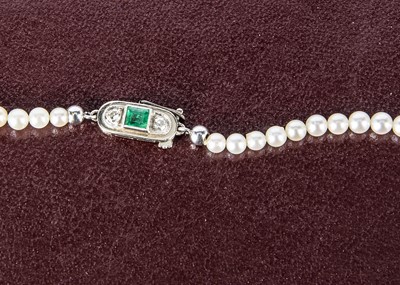 Lot 115 - A string of graduated, cultured pearls