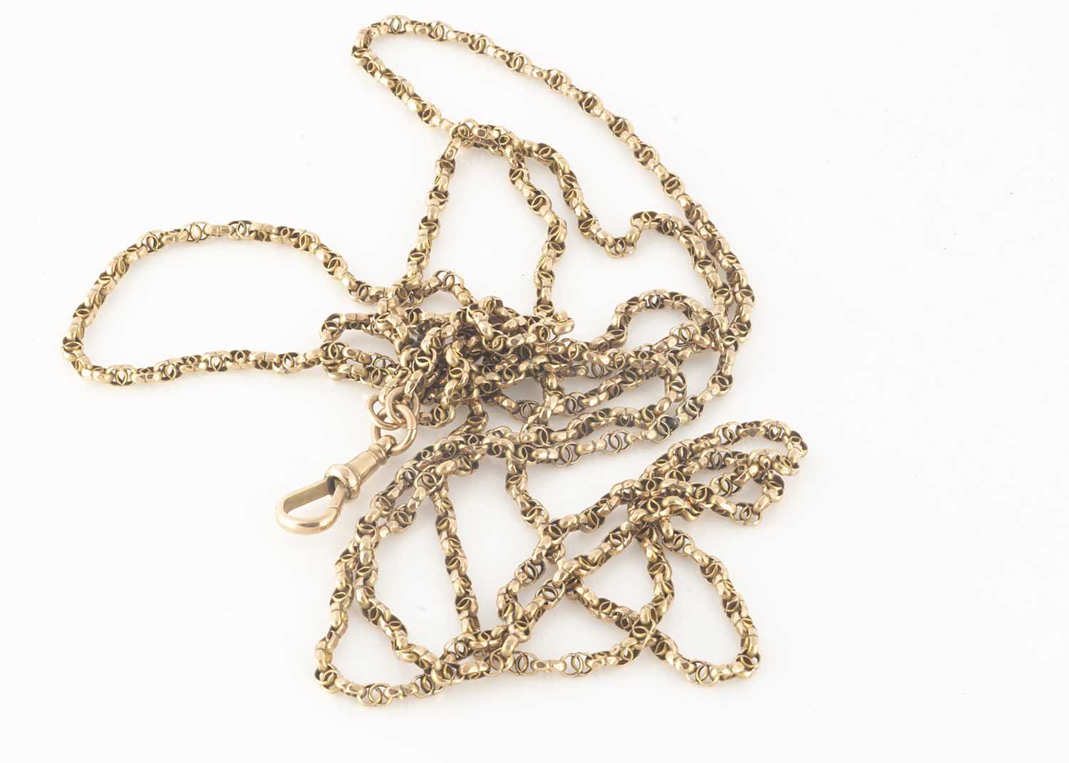 Lot 119 - An early 20th Century 9ct gold muff chain
