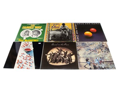 Lot 46 - Paul McCartney / Wings LPs