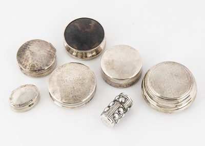 Lot 162 - A miscellaneous collection of silver boxes