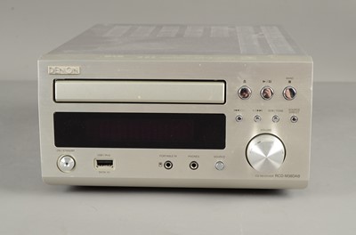 Lot 550 - Denon CD Receiver