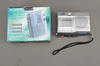 Lot 566 - Sony Walkman / Sanyo Cassette Players / Receivers