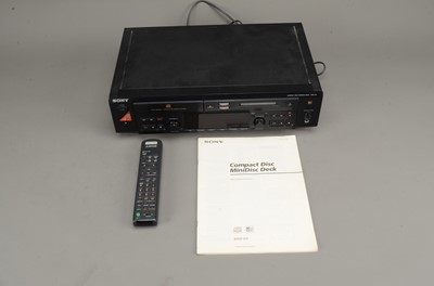 Lot 568 - Sony CD Minidisc Player