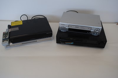 Lot 581 - DVD Player / VCR Recorder / Digital Stream / DVDs