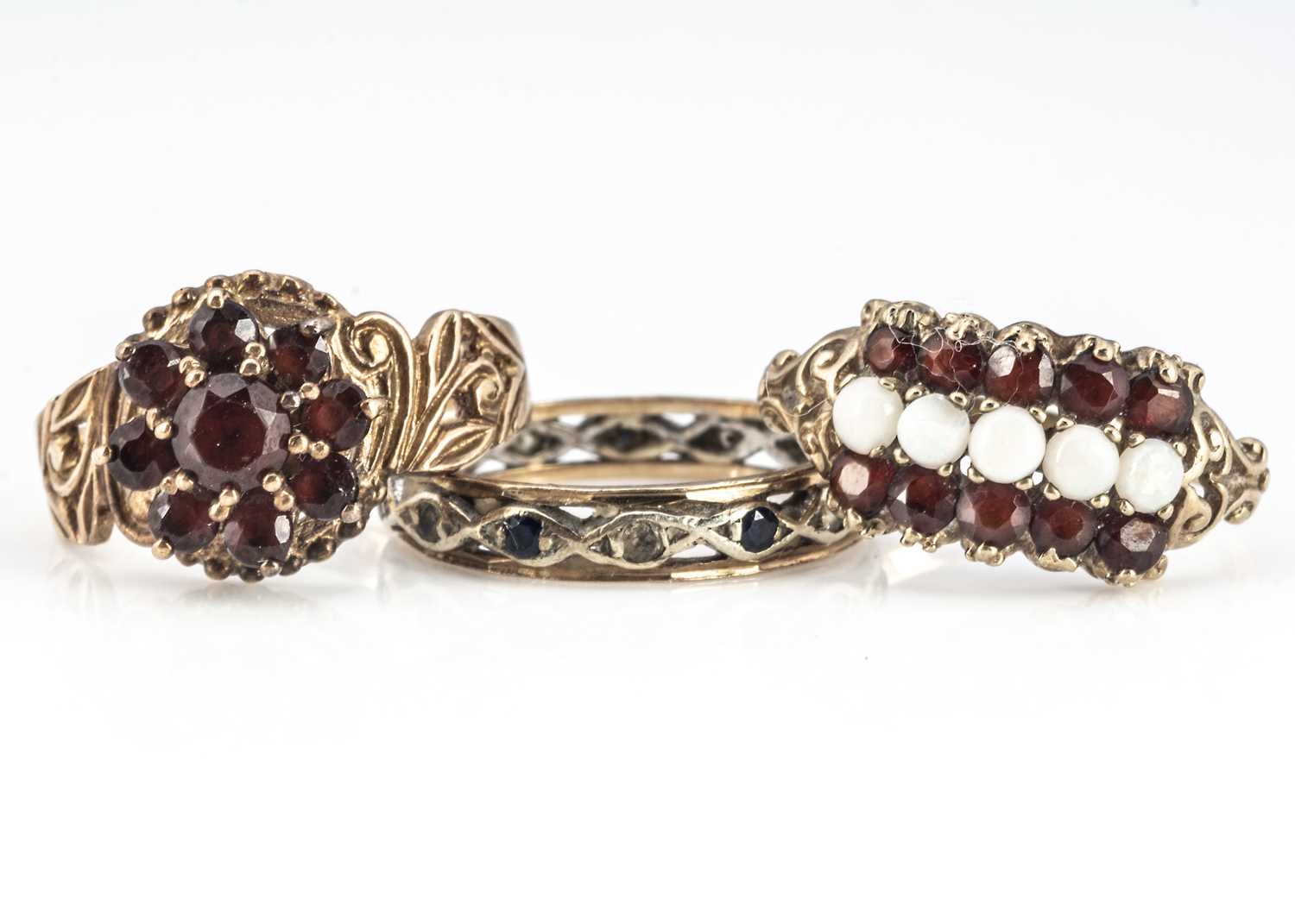 Lot 15 - Three 9ct gold rings