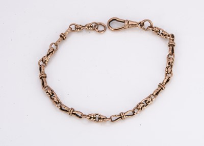 Lot 250 - A 9ct gold bracelet