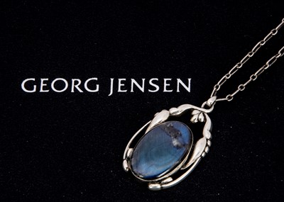 Lot 268 - An early 20th century silver Georg Jensen labradorite pendant no.49