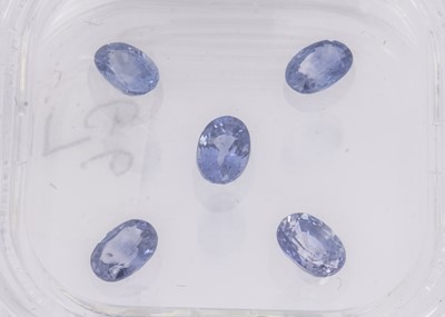 Lot 291 - Five certificated Ceylon Sapphires