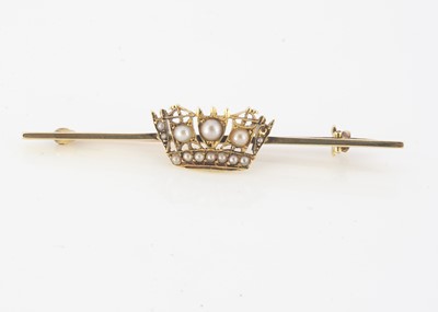 Lot 199 - An 18ct gold seed pearl Naval sweetheart brooch