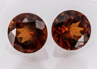 Lot 311 - Two certificated Kurundu Garnets 