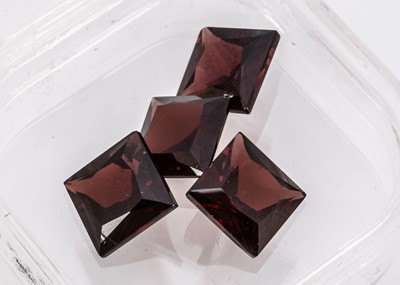 Lot 348 - Four certificated Red Garnets