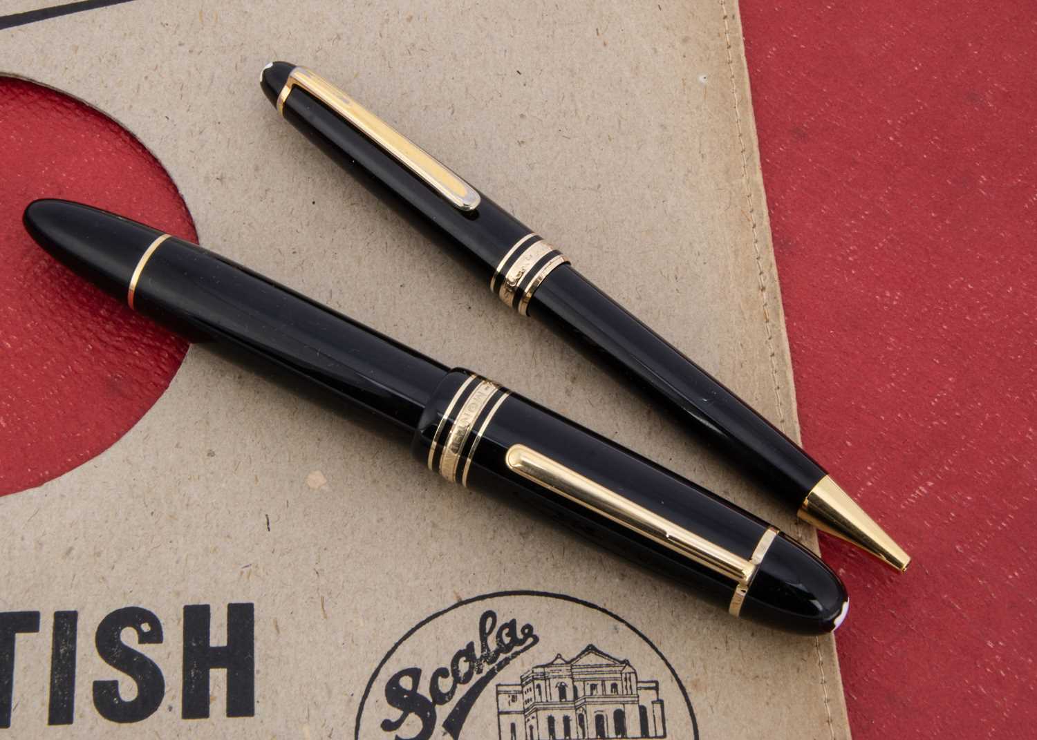 Lot 369 - Two Mont Blanc Meisterstuck pens
